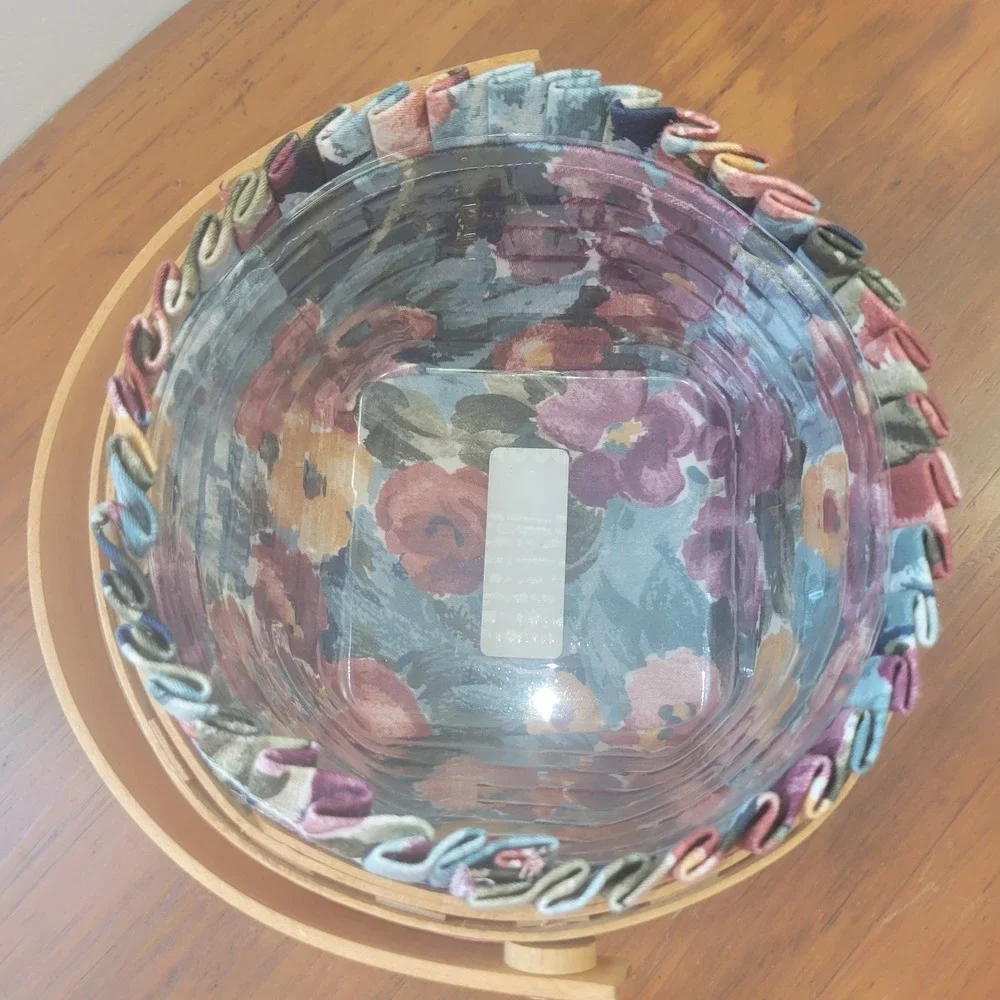 Longaberger 1995 Perfect Attendance Basket‎